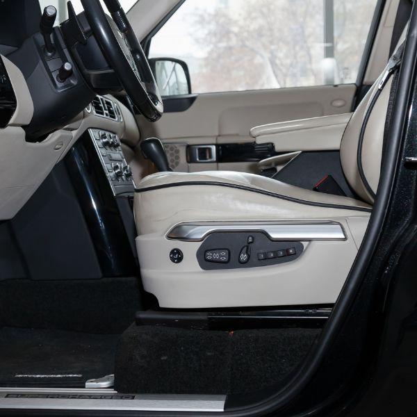 Land Rover Defender Review